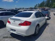 ✅ 2015 Infiniti Q40 • VIN: JN1CV6AR5FM650896 • Lot: 42648617. Wystawiony na IAAI z przebiegiem 129 304 mil. Bezpłatny archiwum sprzedaży aukcyjnych z USA i szczegółowy raport historii pojazdu na DreamBid. Zdjęcie 4.