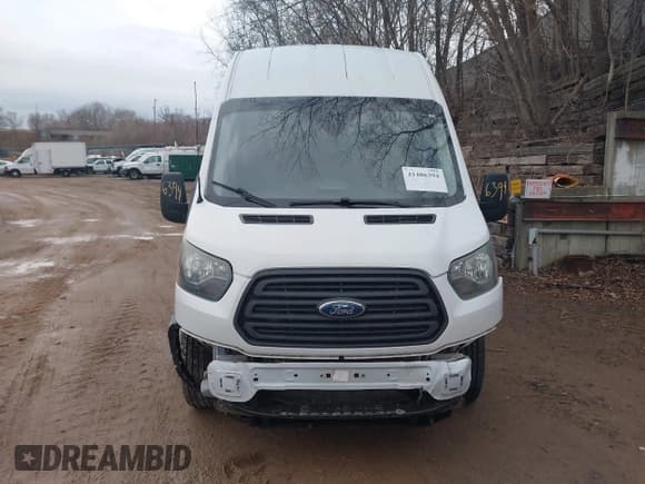 ✅ 2015 Ford Transit Cargo • VIN: 1FTNR2XG6FKB09053 • Lot: 41486394. Listed on IAAI with 175,265 mi. Free auction sales archive from the USA and detailed vehicle history report at DreamBid. Image 12.