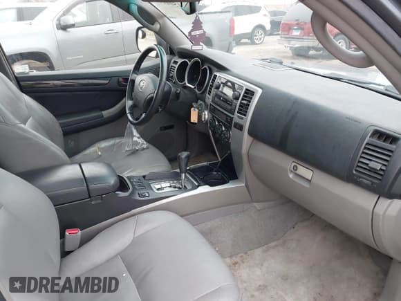 ✅ 2007 Toyota 4Runner Limited • VIN: JTEBT17R070067424 • Lot: 41504146. Listed on IAAI with 257,422 mi. Free auction sales archive from the USA and detailed vehicle history report at DreamBid. Image 5.