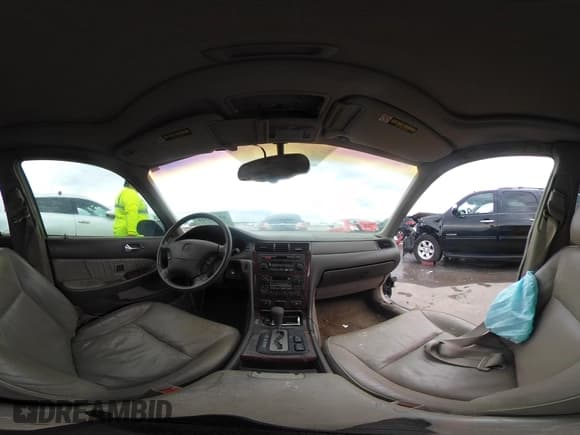 ✅ 2002 Acura RL • VIN: JH4KA965X2C002433 • Lot: 42439321. Wystawiony na IAAI z przebiegiem 175 515 mil. Bezpłatny archiwum sprzedaży aukcyjnych z USA i szczegółowy raport historii pojazdu na DreamBid. Zdjęcie 21.