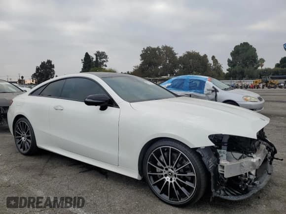 ✅ 2022 Mercedes-Benz E 450 • VIN: W1K1J5JB0NF176703 • Лот: 91128655. Опубликован ранее на Copart с пробегом 18 469 миль. Бесплатный доступ к архиву аукционных продаж из США и подробный отчёт об истории автомобиля на DreamBid. Изображение 4.