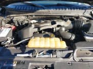 ✅ 2018 Lincoln Navigator Select • VIN: 5LMJJ3JT7JEL08789 • Lot: 41087888. Wystawiony na IAAI z przebiegiem 175 881 mil. Bezpłatny archiwum sprzedaży aukcyjnych z USA i szczegółowy raport historii pojazdu na DreamBid. Zdjęcie 6.