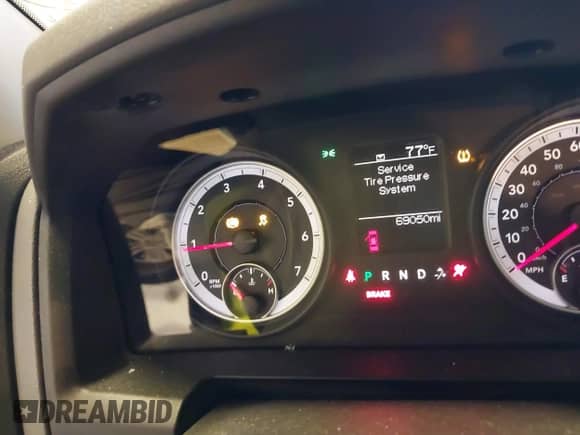 2013 Ram 1500 Express с VIN 3C6JR6AT9DG540610, выставлен на аукционе IAAI как лот 42667456 с пробегом 69 050 миль миль и . История ставок и продаж доступна на DreamBid. Изображение 7.