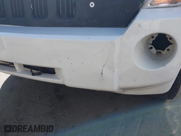 ✅ 2010 Jeep Patriot Sport • VIN: 1J4NT2GA3AD639727 • Lot: 42517340. Listed on IAAI with 215,101 mi. Free auction sales archive from the USA and detailed vehicle history report at DreamBid. Image 6.