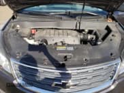 ✅ 2017 Chevrolet Traverse LS • VIN: 1GNKRFKD4HJ161658 • Lot: 70688814. Wystawiony na Copart z przebiegiem 104 272 mil. Bezpłatny archiwum sprzedaży aukcyjnych z USA i szczegółowy raport historii pojazdu na DreamBid. Zdjęcie 13.