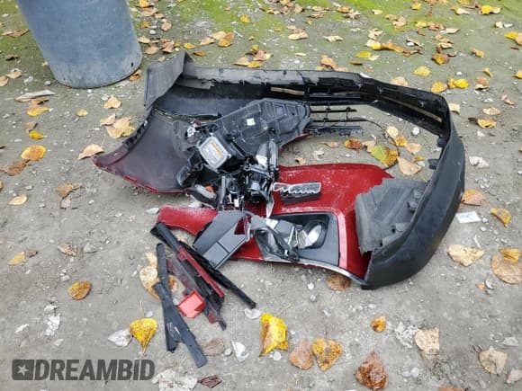 ✅ 2019 Chevrolet Traverse LT Cloth • VIN: 1GNEVGKW2KJ208757 • Lot: 70070294. Wystawiony na Copart z przebiegiem 114 359 mil. Bezpłatny archiwum sprzedaży aukcyjnych z USA i szczegółowy raport historii pojazdu na DreamBid. Zdjęcie 13.