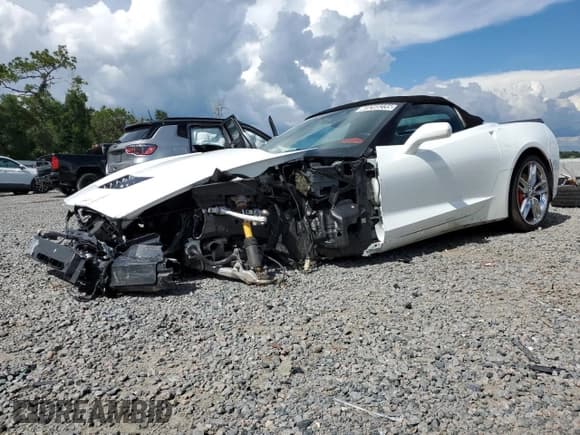 ✅ 2019 Chevrolet Corvette 2LT • VIN: 1G1YD3D75K5111769 • Lot: 87429105. Listed on Copart with 45,888 mi. Free auction sales archive from the USA and detailed vehicle history report at DreamBid. Image 1.