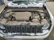 ✅ 2018 Jeep Renegade Sport • VIN: ZACCJBAB3JPH60344 • Lot: 93494085. Wystawiony na Copart z przebiegiem 39 810 mil. Bezpłatny archiwum sprzedaży aukcyjnych z USA i szczegółowy raport historii pojazdu na DreamBid. Zdjęcie 11.