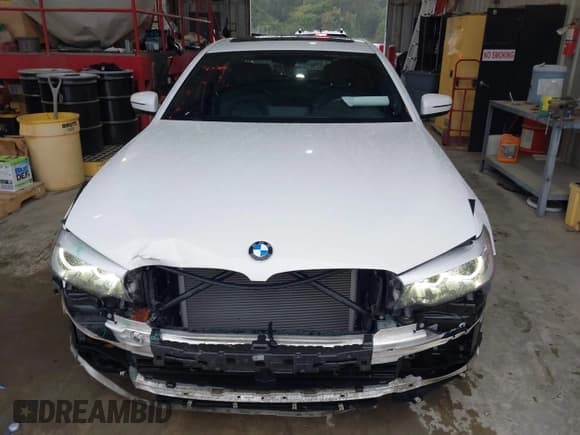 ✅ 2017 BMW 5 Series 530i xDrive • VIN: WBAJA7C37HG458411 • Лот: 43549770. Опубликован ранее на IAAI с пробегом 104 242 миль. Бесплатный доступ к архиву аукционных продаж из США и подробный отчёт об истории автомобиля на DreamBid. Изображение 13.