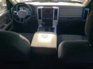 ✅ 2009 Dodge 1500 SLT • VIN: 1D3HB13T09J532498 • Lot: 48120915. Wystawiony na Copart z przebiegiem 186 017 mil. Bezpłatny archiwum sprzedaży aukcyjnych z USA i szczegółowy raport historii pojazdu na DreamBid. Zdjęcie 8.