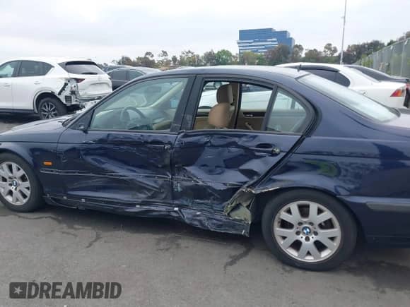 2000 BMW 3 Series 323i с VIN WBAAM3335YFP68157, выставлен на аукционе IAAI как лот 42029364 с пробегом 105 078 миль миль и . История ставок и продаж доступна на DreamBid. Изображение 6.