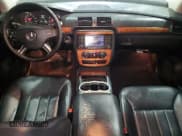 ✅ 2007 Mercedes-Benz R 3.5L • VIN: 4JGCB65E97A058042 • Lot: 49876895. Listed on Copart with 179,682 mi. Free auction sales archive from the USA and detailed vehicle history report at DreamBid. Image 8.