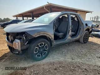 ✅ 2022 Hyundai Santa Cruz SEL Premium • VIN: 5NTJDDAF5NH011915 • Lot: 81134675. Listed on Copart with 43,507 mi. Free auction sales archive from the USA and detailed vehicle history report at DreamBid. Image 1.