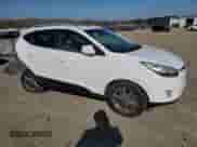 2014 Hyundai Tucson SE z VIN KM8JU3AG8EU822045, wystawiony jako Copart lot #46246845 z przebiegiem 153 084 mil mil oraz Szkoda całkowita • Salvage title. Historia ofert i sprzedaży dostępna na DreamBid. Obrazek 4.