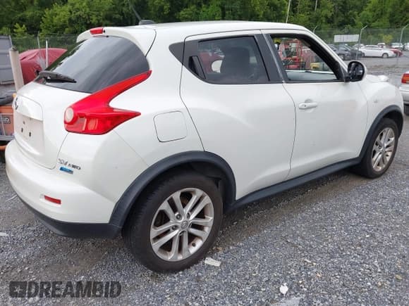 ✅ 2012 Nissan Juke SL • VIN: JN8AF5MV5CT108479 • Lot: 42745273. Listed on IAAI with 222,742 mi. Free auction sales archive from the USA and detailed vehicle history report at DreamBid. Image 4.