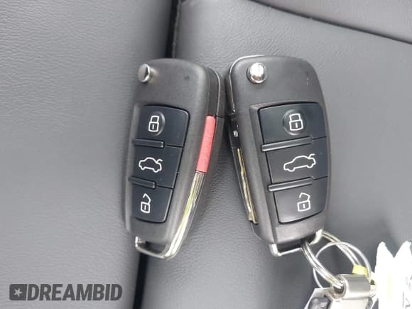 ✅ 2024 Audi Q3 S line Premium Plus • VIN: WA1EECF37R1179620 • Лот: 42673846. Опубликован ранее на IAAI с пробегом 1 804 миль. Бесплатный доступ к архиву аукционных продаж из США и подробный отчёт об истории автомобиля на DreamBid. Изображение 11.