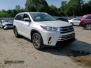 ✅ 2017 Toyota Highlander Hybrid XLE • VIN: 5TDJGRFH0HS033641 • Lot: 62172615. Listed on Copart with 56,517 mi. Free auction sales archive from the USA and detailed vehicle history report at DreamBid. Image 14.