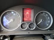 ✅ 2008 Volkswagen R32 • VIN: WVWKC71K88W057273 • Lot: 61736764. Listed on Copart with 194,003 mi. Free auction sales archive from the USA and detailed vehicle history report at DreamBid. Image 9.