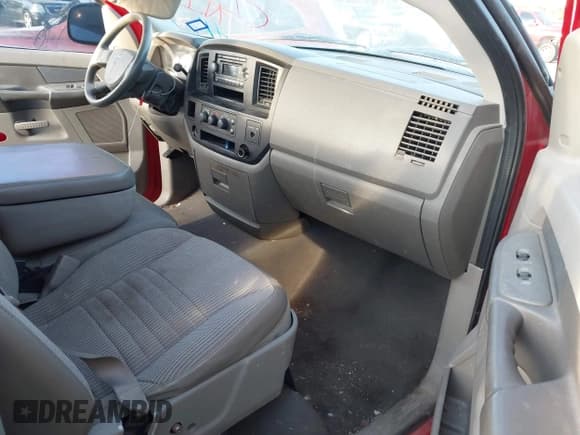 ✅ 2007 Dodge 1500 ST • VIN: 1D7HA16K97J519265 • Lot: 43337145. Listed on IAAI with 210,778 mi. Free auction sales archive from the USA and detailed vehicle history report at DreamBid. Image 5.