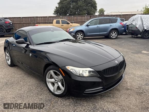 ✅ 2013 BMW Z4 sDrive28i • VIN: WBALL5C58DJ104449 • Lot: 79250174. Wystawiony na Copart z przebiegiem 119 451 mil. Bezpłatny archiwum sprzedaży aukcyjnych z USA i szczegółowy raport historii pojazdu na DreamBid. Zdjęcie 1.