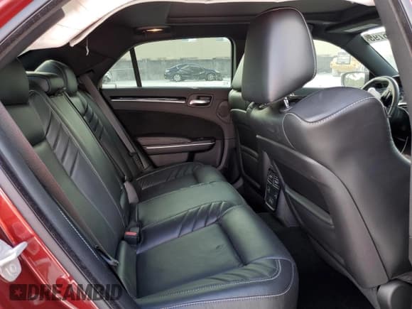 ✅ 2023 Chrysler 300 C • VIN: 2C3CCAPJ8PH553286 • Лот: 88876795. Опубликован ранее на Copart с пробегом 9 592 миль. Бесплатный доступ к архиву аукционных продаж из США и подробный отчёт об истории автомобиля на DreamBid. Изображение 10.