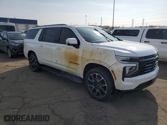 ✅ 2025 Chevrolet Suburban RST • VIN: 1GNS6ERL4SR274597 • Lot: 81775145. Wystawiony na Copart z przebiegiem 8 354 mil. Bezpłatny archiwum sprzedaży aukcyjnych z USA i szczegółowy raport historii pojazdu na DreamBid. Zdjęcie 4.