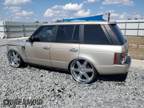 ✅ 2004 Land Rover Range Rover HSE • VIN: SALMF11404A142526 • Lot: 54699145. Wystawiony na Copart z przebiegiem 148 339 mil. Bezpłatny archiwum sprzedaży aukcyjnych z USA i szczegółowy raport historii pojazdu na DreamBid. Zdjęcie 2.