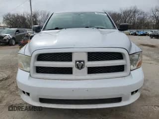 ✅ 2009 Dodge 1500 SLT • VIN: 1D3HB18P09S793216 • Lot: 48635255. Wystawiony na Copart z przebiegiem 202 182 mil. Bezpłatny archiwum sprzedaży aukcyjnych z USA i szczegółowy raport historii pojazdu na DreamBid. Zdjęcie 5.