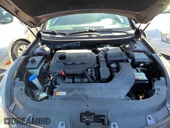 ✅ 2015 Hyundai Sonata Sport • VIN: 5NPE34AF5FH021249 • Lot: 92726805. Listed on Copart with 140,395 mi. Free auction sales archive from the USA and detailed vehicle history report at DreamBid. Image 7.