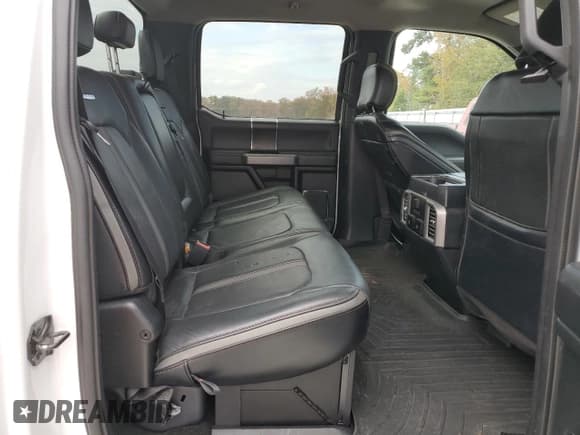 ✅ 2018 Ford F-250 King Ranch • VIN: 1FT7W2BT6JEC44479 • Lot: 91674205. Wystawiony na Copart z przebiegiem 87 675 mil. Bezpłatny archiwum sprzedaży aukcyjnych z USA i szczegółowy raport historii pojazdu na DreamBid. Zdjęcie 10.