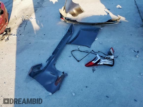 ✅ 2018 Mitsubishi Outlander SE • VIN: JA4AD3A35JZ045610 • Lot: 91407215. Wystawiony na Copart z przebiegiem Nie podano. Bezpłatny archiwum sprzedaży aukcyjnych z USA i szczegółowy raport historii pojazdu na DreamBid. Zdjęcie 13.