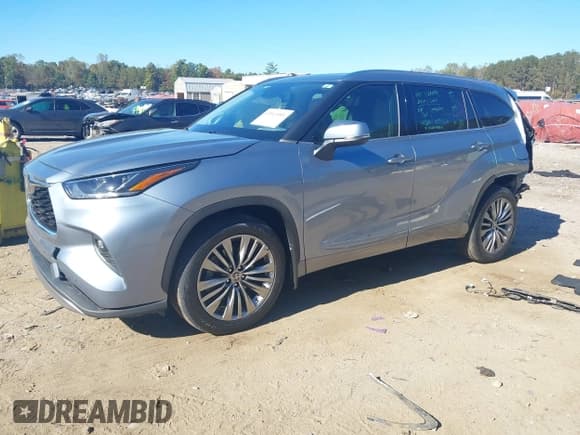 ✅ 2020 Toyota Highlander Platinum • VIN: 5TDFZRBH2LS036099 • Лот: 43513991. Опубликован ранее на IAAI с пробегом 68 435 миль. Бесплатный доступ к архиву аукционных продаж из США и подробный отчёт об истории автомобиля на DreamBid. Изображение 18.