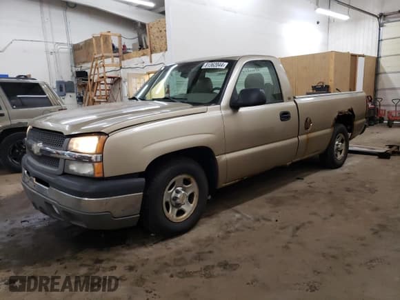 ✅ 2004 Chevrolet Silverado 1500 Work Truck • VIN: 1GCEC14X04Z117556 • Лот: 81362044. Опубликован ранее на Copart с пробегом 158 265 миль. Бесплатный доступ к архиву аукционных продаж из США и подробный отчёт об истории автомобиля на DreamBid. Изображение 1.