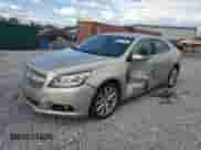 2013 Chevrolet Malibu LTZ z VIN 1G11H5SAXDF277489, wystawiony jako Copart lot #84701695 z przebiegiem 124 823 mil mil oraz Szkoda całkowita • Salvage title. Historia ofert i sprzedaży dostępna na DreamBid. Obrazek 1.