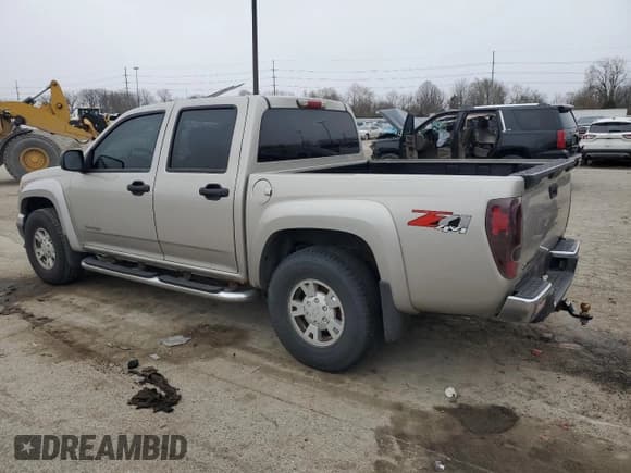 ✅ 2005 Chevrolet Colorado 1SF LS Z71 • VIN: 1GCDT136358151762 • Лот: 52718265. Опубликован ранее на Copart с пробегом 303 697 миль. Бесплатный доступ к архиву аукционных продаж из США и подробный отчёт об истории автомобиля на DreamBid. Изображение 2.