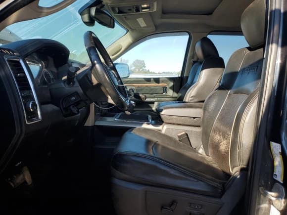 ✅ 2014 Ram 2500 Laramie • VIN: 3C6UR5FJ4EG114405 • Лот: 83044654. Опубликован ранее на Copart с пробегом 194 408 миль. Бесплатный доступ к архиву аукционных продаж из США и подробный отчёт об истории автомобиля на DreamBid. Изображение 7.