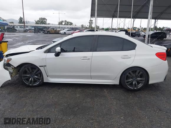 ✅ 2017 Subaru WRX Limited • VIN: JF1VA1J6XH8811741 • Lot: 42184750. Listed on IAAI with 121,239 mi. Free auction sales archive from the USA and detailed vehicle history report at DreamBid. Image 14.
