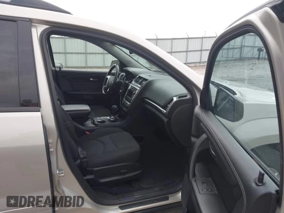✅ 2014 GMC Acadia SLE • VIN: 1GKKRPKD3EJ276427 • Lot: 43782867. Listed on IAAI with 144,118 mi. Free auction sales archive from the USA and detailed vehicle history report at DreamBid. Image 5.