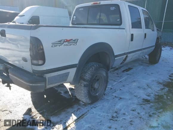 ✅ 1999 Ford F-250 XL • VIN: 1FTNW21F9XEC14744 • Lot: 41290325. Listed on IAAI with 200,113 mi. Free auction sales archive from the USA and detailed vehicle history report at DreamBid. Image 4.