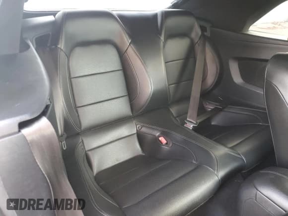 ✅ 2018 Ford Mustang EcoBoost Premium • VIN: 1FATP8UH5J5117767 • Lot: 82194015. Wystawiony na Copart z przebiegiem 90 912 mil. Bezpłatny archiwum sprzedaży aukcyjnych z USA i szczegółowy raport historii pojazdu na DreamBid. Zdjęcie 11.