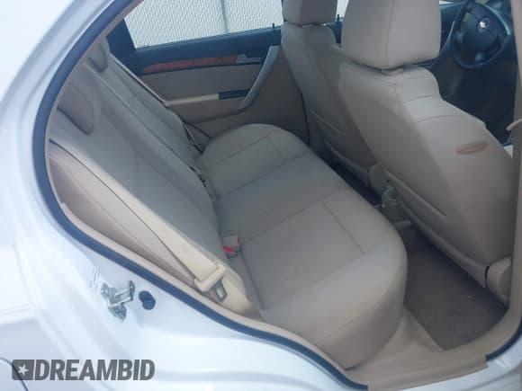 ✅ 2011 Chevrolet Aveo 1LT • VIN: KL1TD5DE4BB146193 • Lot: 42702809. Wystawiony na IAAI z przebiegiem Nie podano. Bezpłatny archiwum sprzedaży aukcyjnych z USA i szczegółowy raport historii pojazdu na DreamBid. Zdjęcie 8.