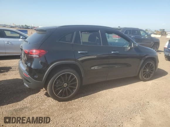 ✅ 2022 Mercedes-Benz GLA 250 • VIN: W1N4N4GB1NJ415243 • Lot: 62091425. Wystawiony na Copart z przebiegiem 11 472 mil. Bezpłatny archiwum sprzedaży aukcyjnych z USA i szczegółowy raport historii pojazdu na DreamBid. Zdjęcie 3.