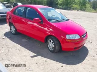 2006 Chevrolet Aveo LS z VIN KL1TD56656B632703, wystawiony jako IAAI lot #42045692 z przebiegiem 62 333 mil mil oraz . Historia ofert i sprzedaży dostępna na DreamBid. Obrazek 1.