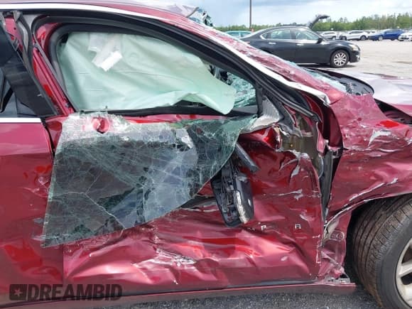 ✅ 2017 Chevrolet Impala LT • VIN: 2G1105S34H9108639 • Lot: 43096848. Listed on IAAI with 106,766 mi. Free auction sales archive from the USA and detailed vehicle history report at DreamBid. Image 5.