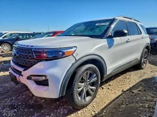 ✅ 2021 Ford Explorer XLT • VIN: 1FMSK7DH4MGB61200 • Lot: 93852725. Wystawiony na Copart z przebiegiem 90 389 mil. Bezpłatny archiwum sprzedaży aukcyjnych z USA i szczegółowy raport historii pojazdu na DreamBid. Zdjęcie 1.