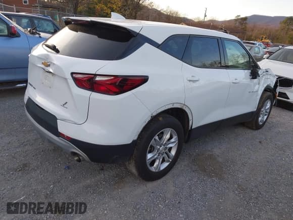 ✅ 2020 Chevrolet Blazer LT • VIN: 3GNKBHRS3LS623817 • Lot: 43691192. Listed on IAAI with 70,145 mi. Free auction sales archive from the USA and detailed vehicle history report at DreamBid. Image 4.