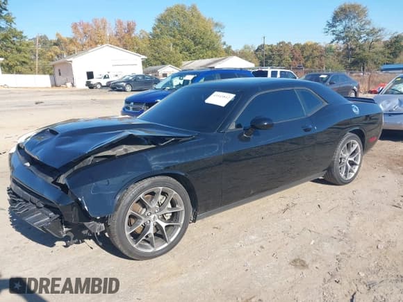 ✅ 2022 Dodge Challenger GT • VIN: 2C3CDZJG3NH233718 • Лот: 43543812. Опубликован ранее на IAAI с пробегом 67 813 миль. Бесплатный доступ к архиву аукционных продаж из США и подробный отчёт об истории автомобиля на DreamBid. Изображение 2.