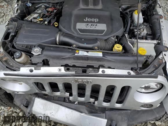 ✅ 2012 Jeep Wrangler Unlimited Sahara • VIN: 1C4HJWEG0CL110526 • Lot: 82341845. Wystawiony na Copart z przebiegiem 110 048 mil. Bezpłatny archiwum sprzedaży aukcyjnych z USA i szczegółowy raport historii pojazdu na DreamBid. Zdjęcie 12.