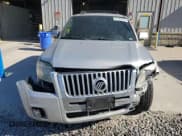 ✅ 2009 Mercury Mariner Premier • VIN: 4M2CU87739KJ13004 • Lot: 91125435. Wystawiony na Copart z przebiegiem 214 262 mil. Bezpłatny archiwum sprzedaży aukcyjnych z USA i szczegółowy raport historii pojazdu na DreamBid. Zdjęcie 5.