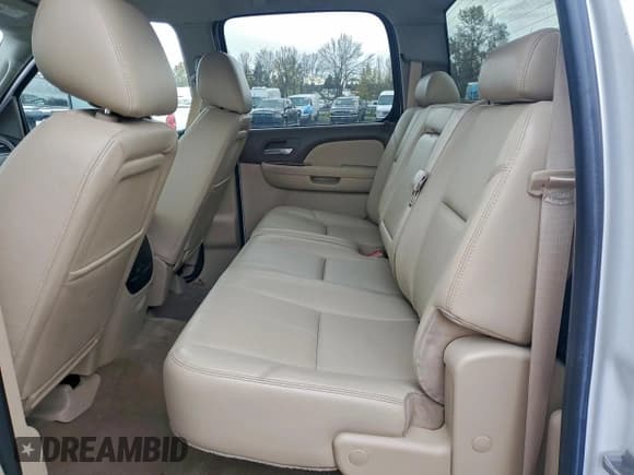 ✅ 2013 Chevrolet Silverado 2500HD LTZ • VIN: 1GC1KYE8XDF202603 • Лот: 93724645. Опубликован ранее на Copart с пробегом 101 927 миль. Бесплатный доступ к архиву аукционных продаж из США и подробный отчёт об истории автомобиля на DreamBid. Изображение 10.